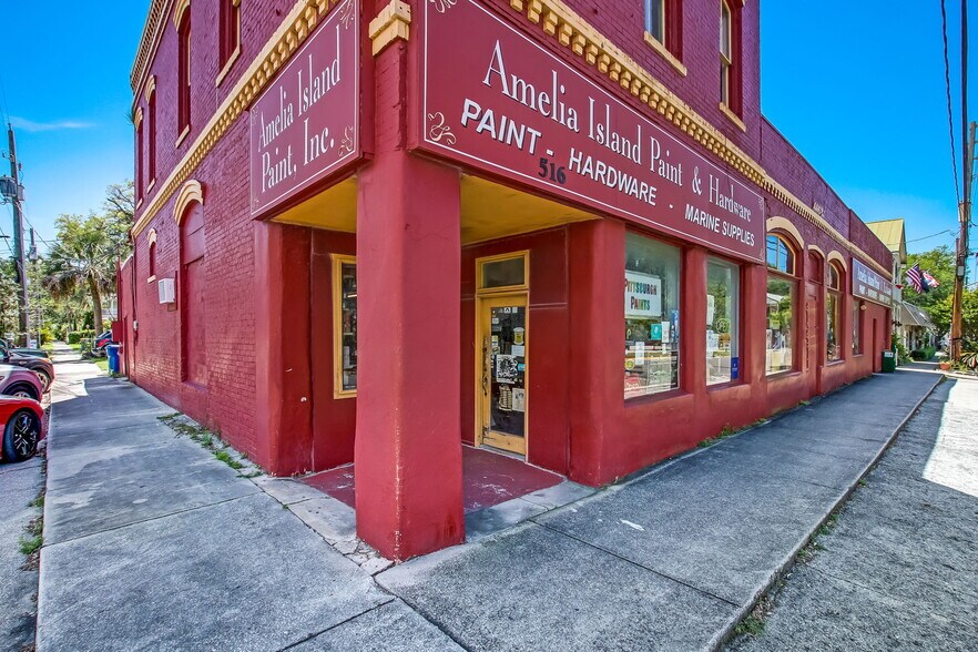 More Photos Of 516 Ash St, Fernandina Beach Freestanding For Lease
