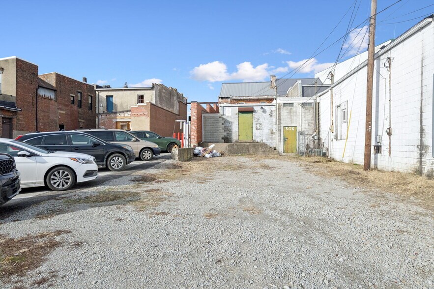 More Photos Of 126 N High St, Hillsboro Storefront Retail Residential For Sale
