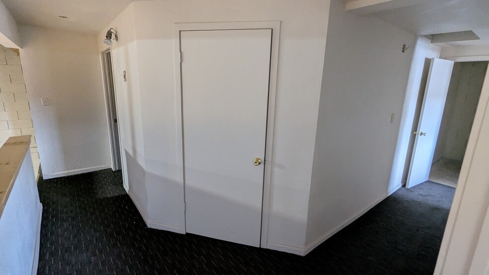 More Photos Of 22331-22345 Meekland Ave, Hayward Warehouse For Lease