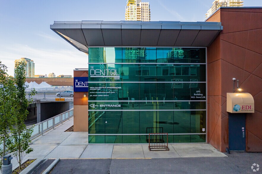 More Photos Of 902 9th Ave SW, Calgary Medical For Lease