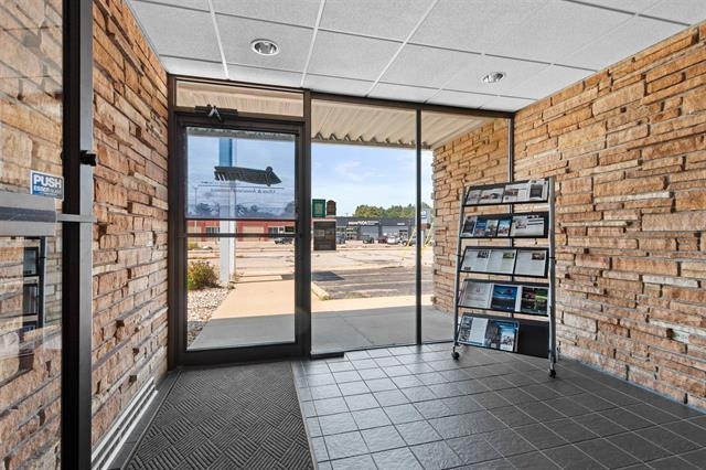 More Photos Of 3273 Church St, Stevens Point Office For Sale
