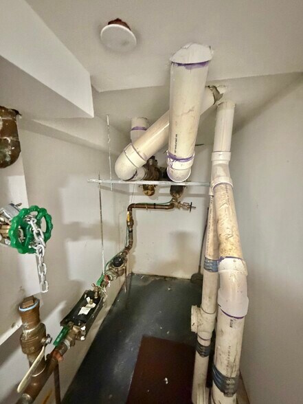 More Photos Of 2097 Davidson Ave, Bronx Apartments For Sale