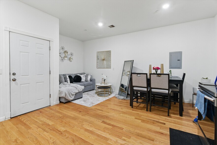 More Photos Of 265-267 Essex St st, Lawrence Apartments For Sale