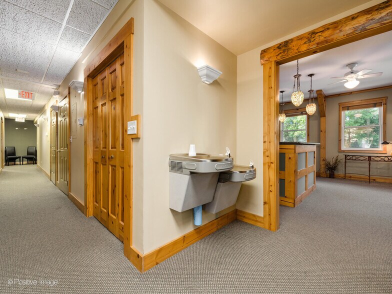 More Photos Of 1125 N Delany Rd, Gurnee Medical For Sale