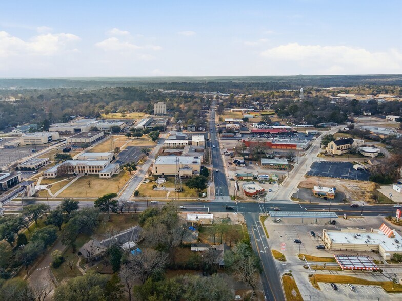More Photos Of 1000 Houston St, Kilgore General Retail For Sale