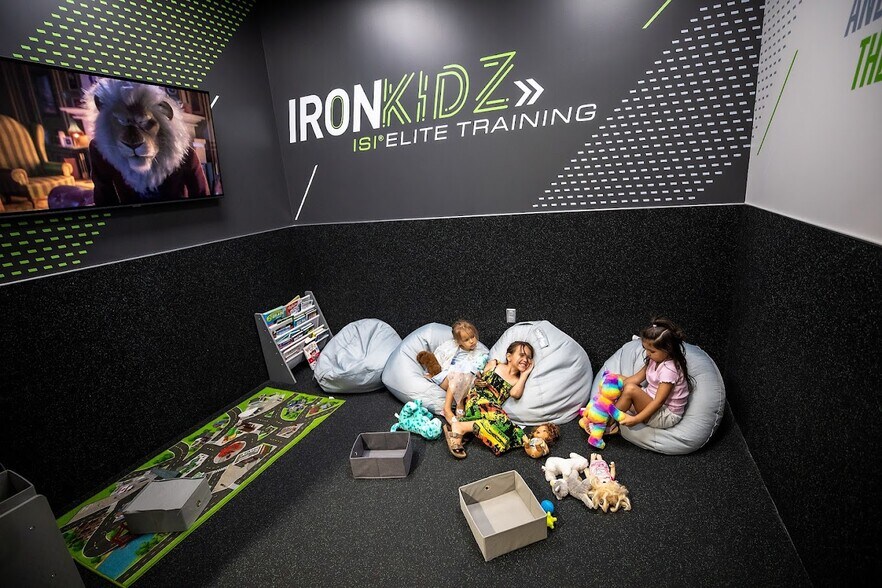 More Photos Of 1007 E Bidwell St, Folsom Storefront For Lease