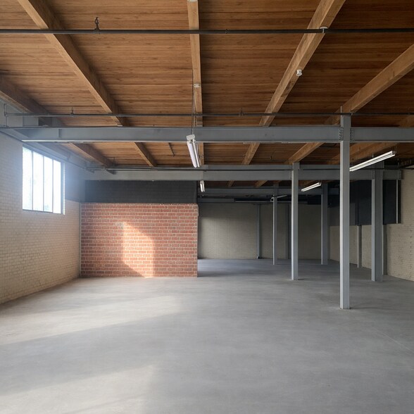 More Photos Of 233 E Broad Ave, Albany General Retail For Sale