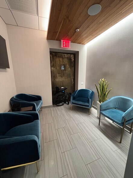More Photos Of 740 Park Ave, New York Apartments For Lease