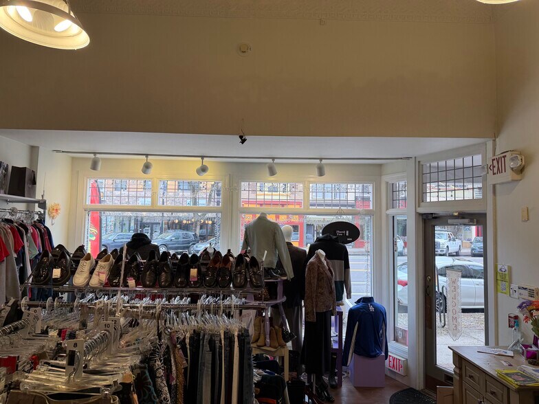 More Photos Of 254 E High St, Pottstown Storefront Retail Office For Sale