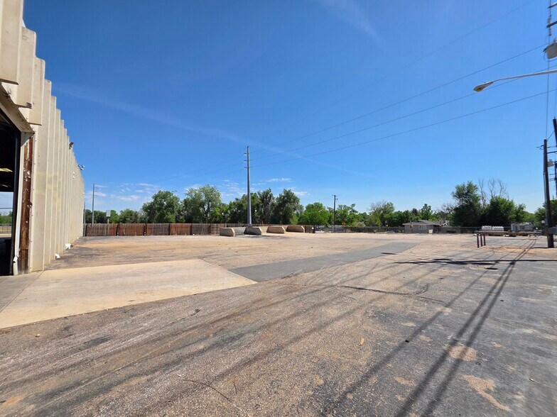 More Photos Of 810 22nd Ave, Greeley Warehouse For Lease