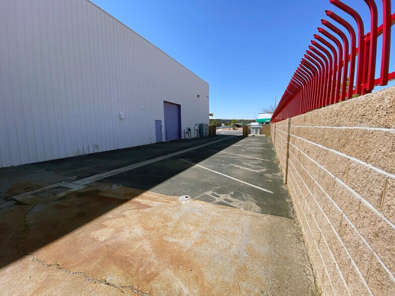 More Photos Of 1180 Center Point Dr, Henderson Flex For Sale