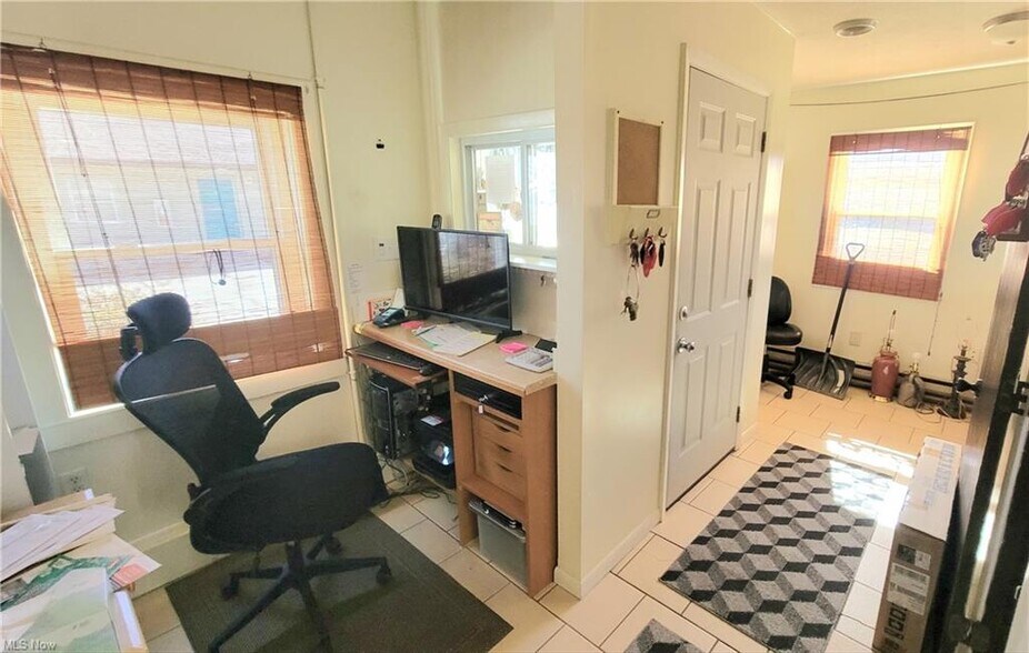 More Photos Of 3537 Liberty Ave, Vermilion Hotel For Sale