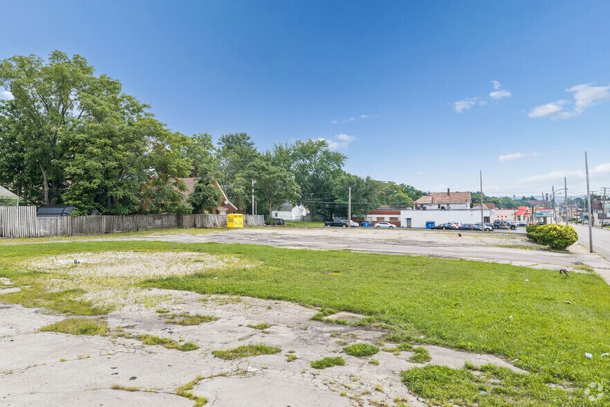 More Photos Of 3034 Mahoning Ave, Youngstown Land For Sale