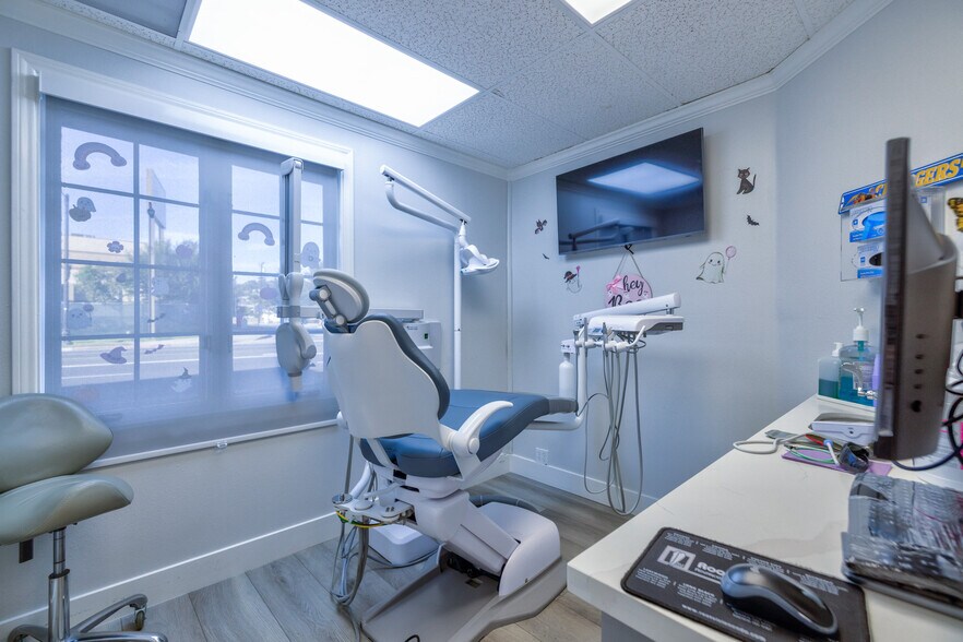 More Photos Of 16336 Whittier Blvd, Whittier Medical For Sale