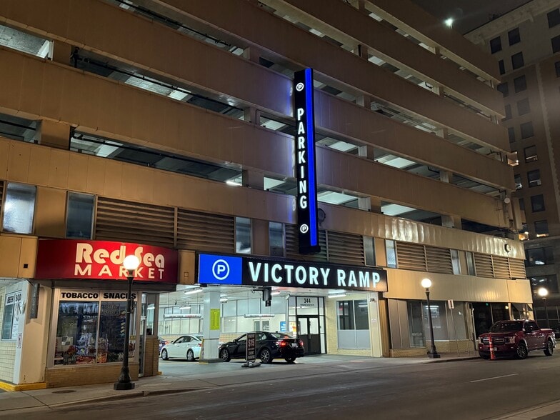 Primary Photo Of 340 Wabasha St N, Saint Paul Parking Garage For Lease