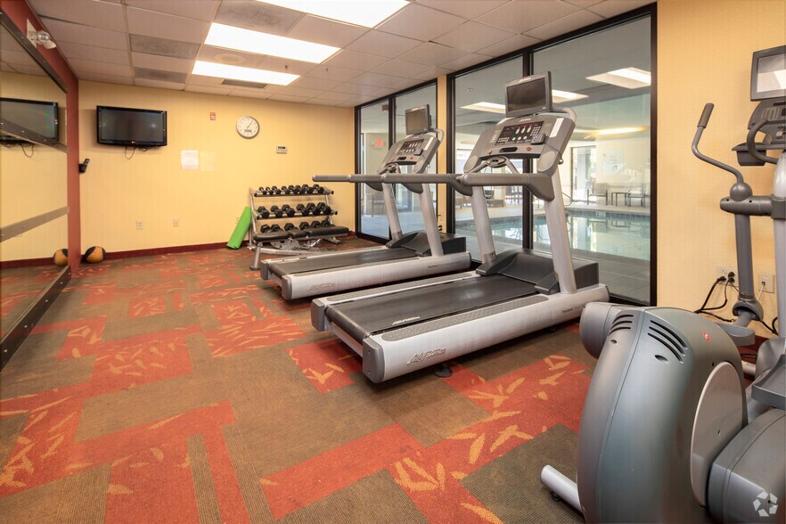 More Photos Of 4300 Colonnade Pky, Birmingham Hotel For Sale