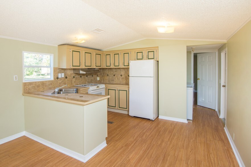 More Photos Of 1211 Cypress Rd, Saint Augustine Manufactured Housing Mobile Home Park For Sale