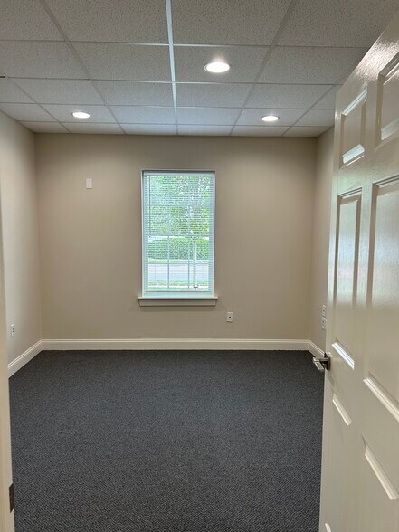 More Photos Of 350 N Main St, Chalfont Medical For Lease