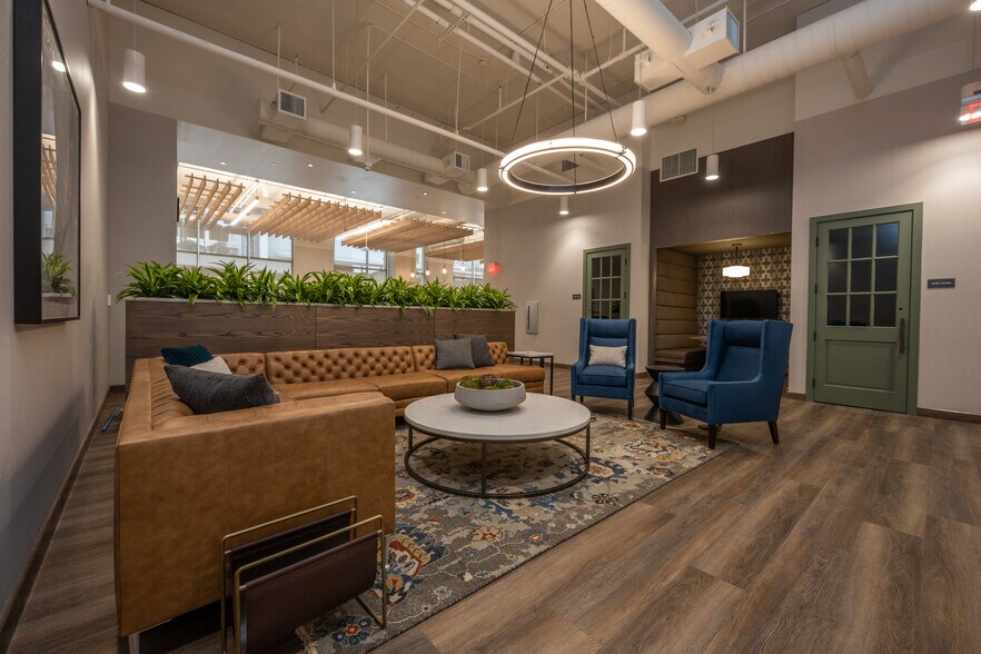 More Photos Of 3470 Peachtree Rd NE, Atlanta Coworking Space