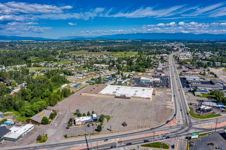 More Photos Of 2024 US Hwy 2 E, Kalispell Garden Center For Sale