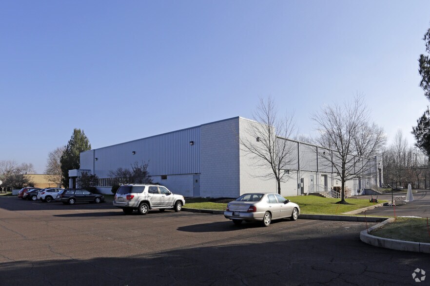 More Photos Of 2801 Sterling Dr, Hatfield Light Manufacturing For Lease