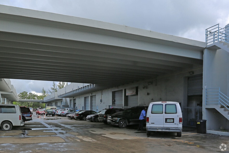 More Photos Of 2071 NW 141st St, Opa-locka Warehouse For Lease