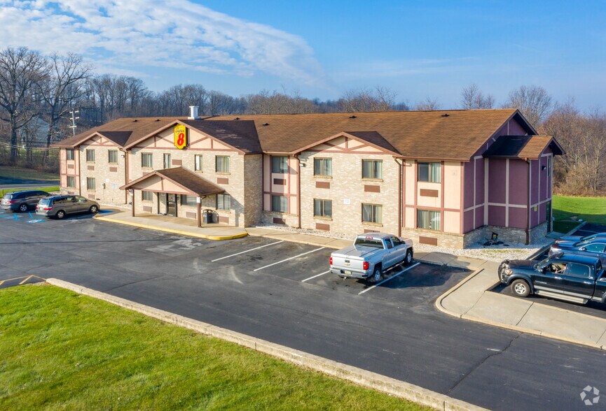 Primary Photo Of 2160 Golden Key Rd, Kutztown Hospitality For Sale