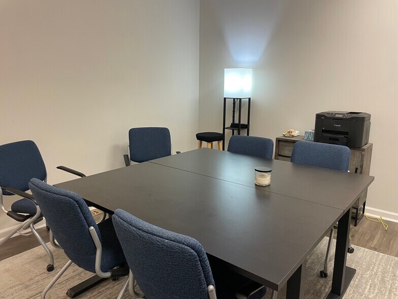 More Photos Of 112 S Maple St, Murfreesboro Office For Lease