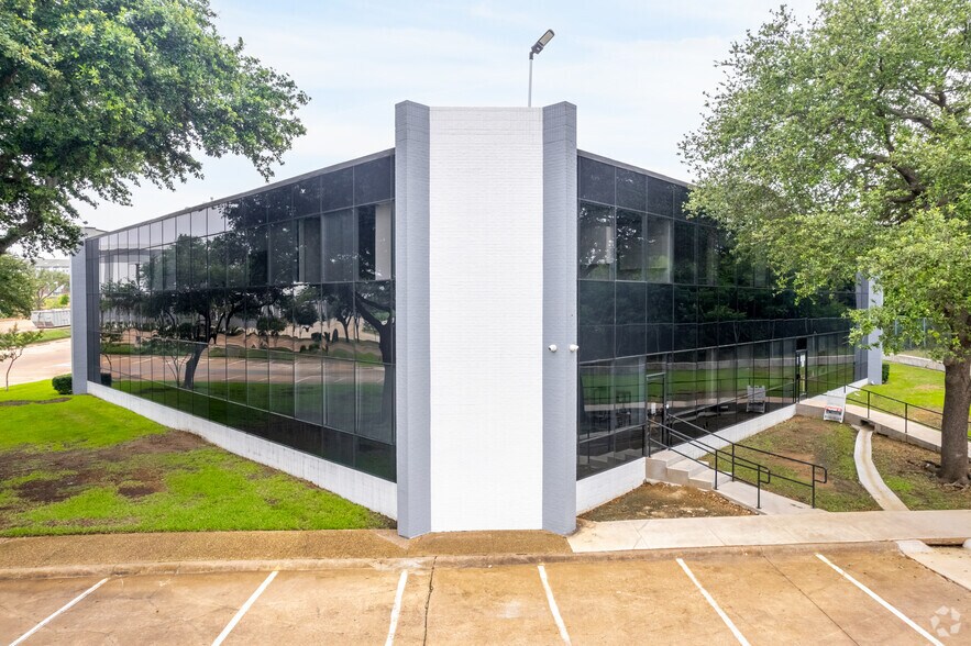 More Photos Of 4320 N Belt Line Rd, Irving Unknown For Lease
