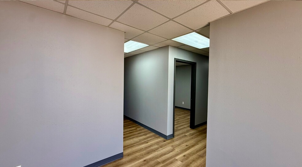 More Photos Of 1509 S County Road 1309, Midland Warehouse For Lease