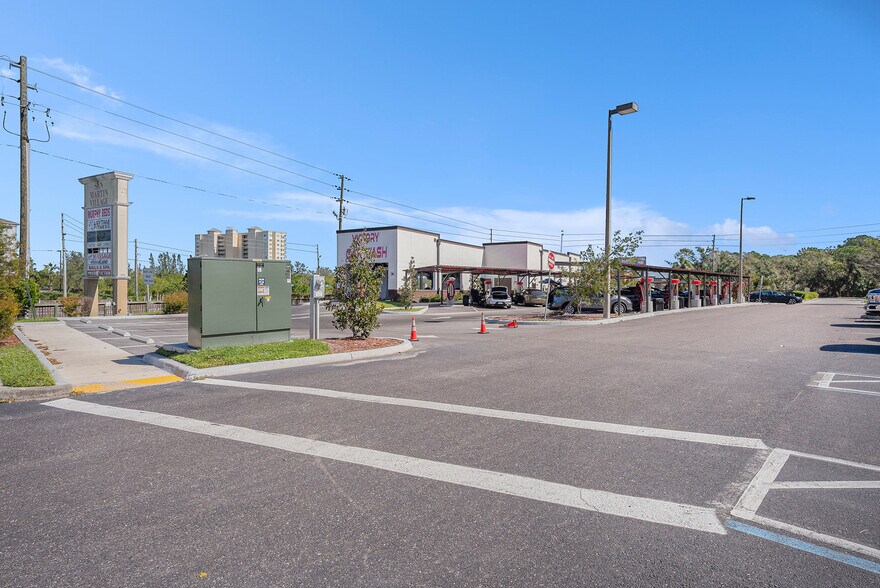 More Photos Of 10690 Gandy Blvd N, Saint Petersburg Unknown For Lease