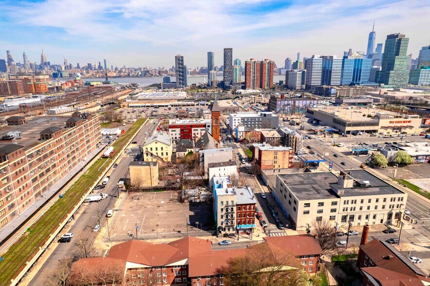 More Photos Of 266 Erie St, Jersey City Apartments For Sale