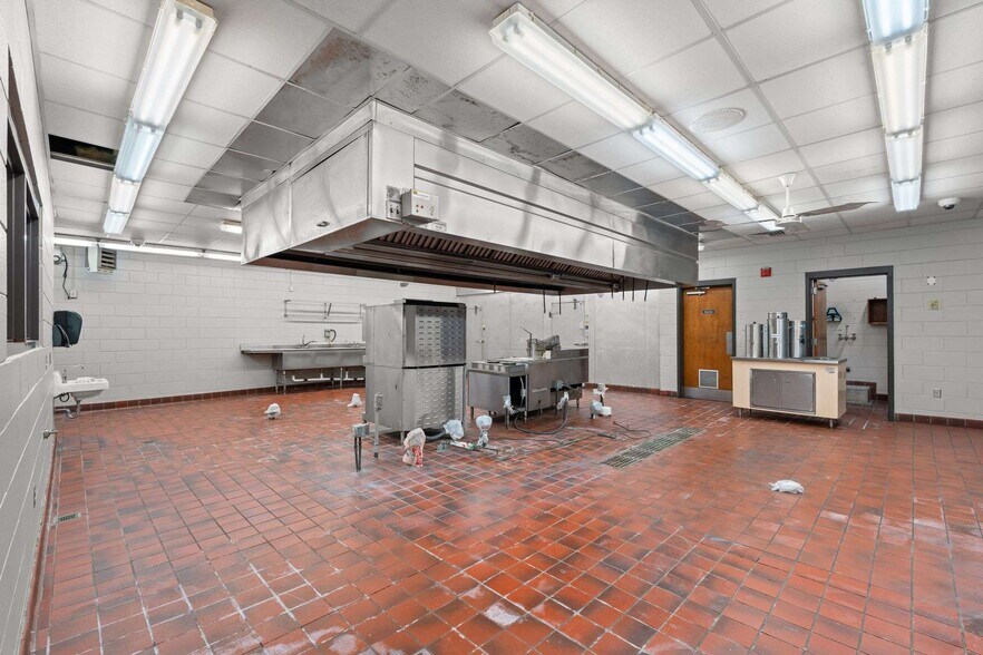 More Photos Of 526 Sylvester Ashford Drive dr, Glennville Schools For Sale