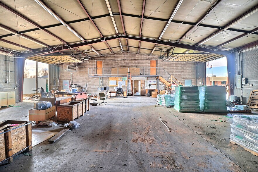 More Photos Of 1100 Denver Ave, Fort Lupton Manufacturing For Sale