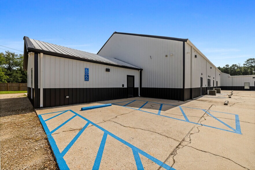 More Photos Of 44530 Hood Rd, Hammond Industrial For Sale