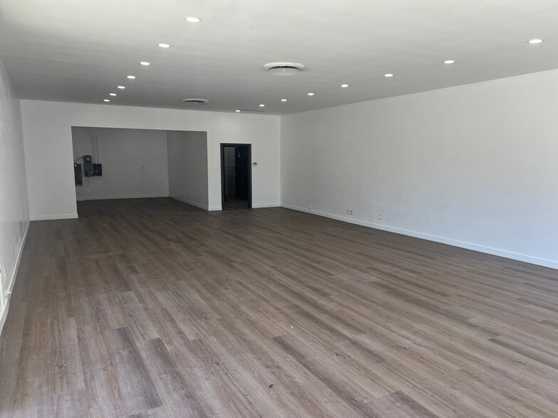 More Photos Of 2599 W Pico Blvd, Los Angeles Freestanding For Lease