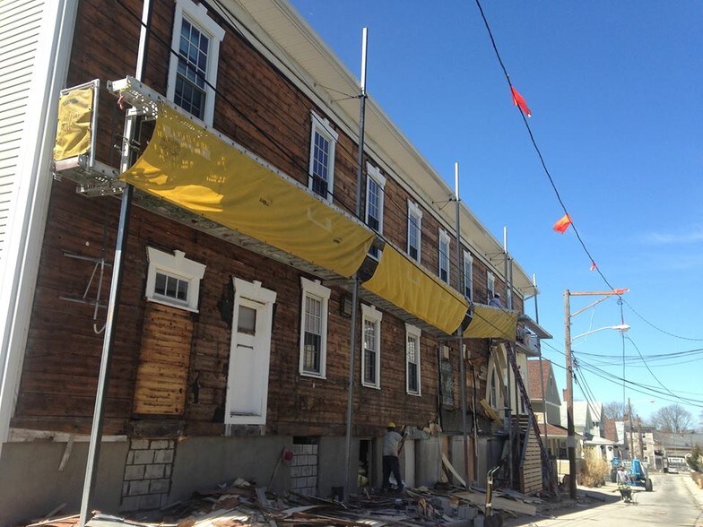 More Photos Of 28 Market St, Warren Theater Concert Hall For Sale