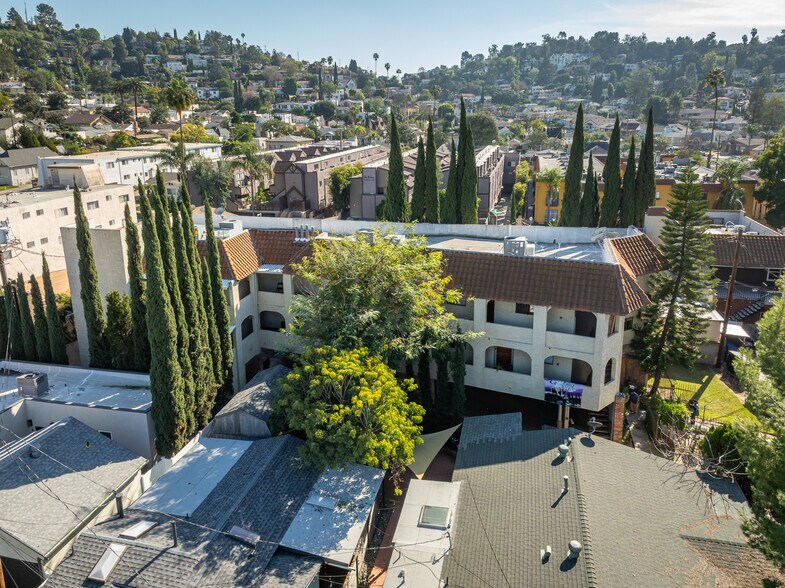 More Photos Of 1112 S Adams St, Glendale Apartments For Sale