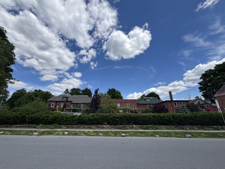 More Photos Of 72 Union Ave, Saratoga Springs Apartments For Sale