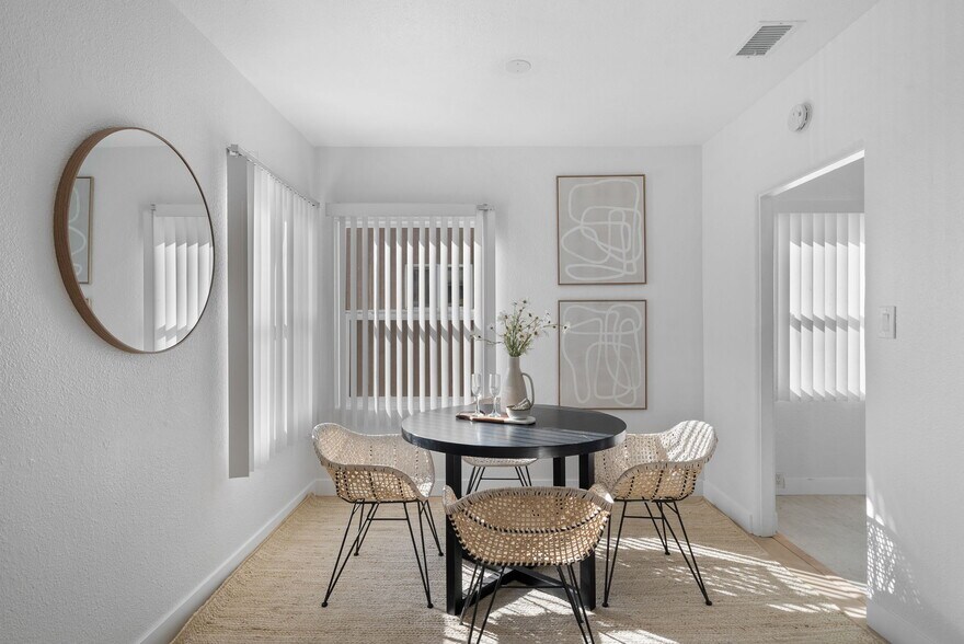 More Photos Of 5738 Meade Ave, San Diego Apartments For Sale