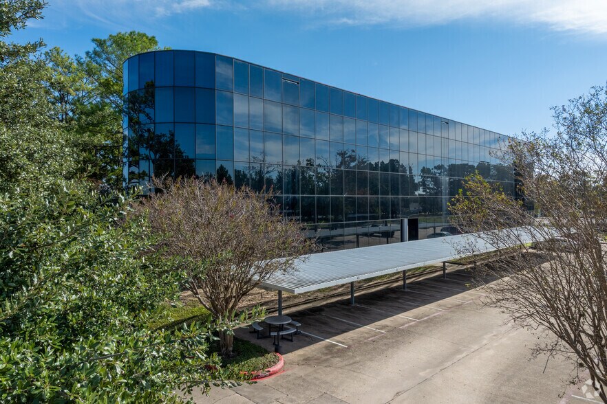 More Photos Of 15425 North Fwy, Houston Office For Lease