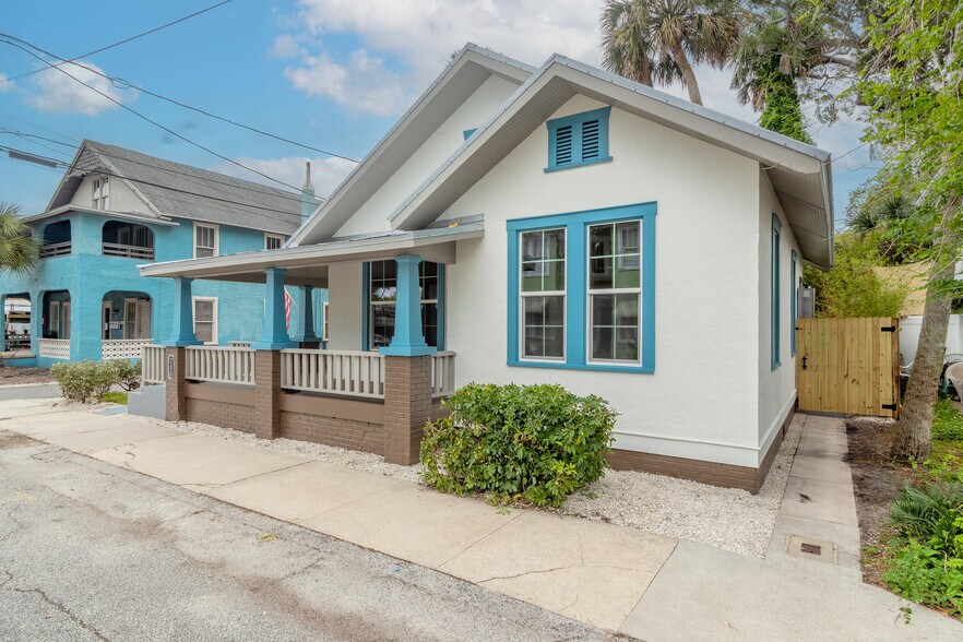 More Photos Of 208 Douglas St, New Smyrna Beach Office Residential For Sale