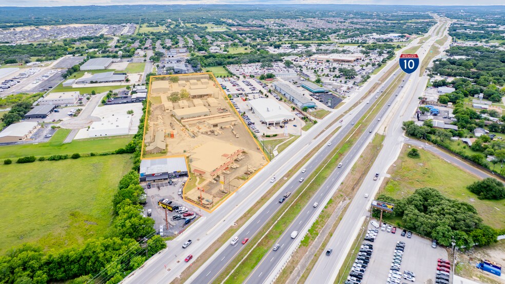 More Photos Of 30875 W IH-10, Boerne Unknown For Lease
