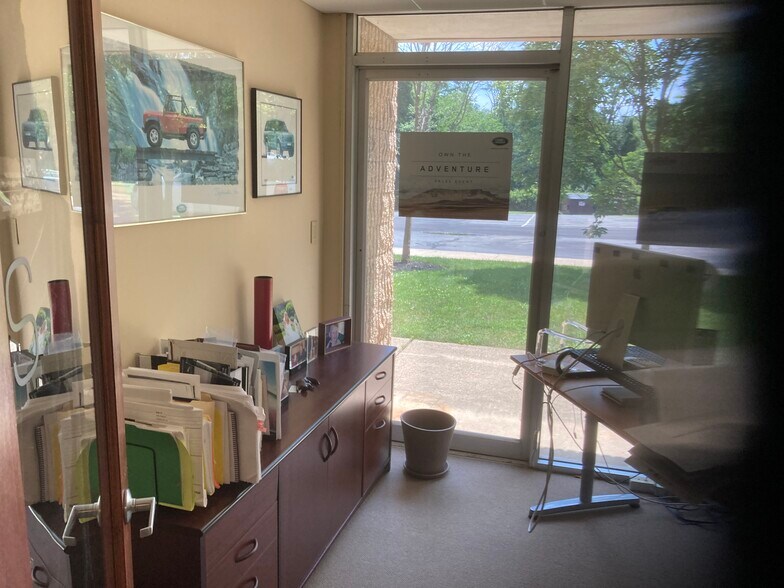 More Photos Of 914 Mount Kemble Ave, Morristown Office For Lease