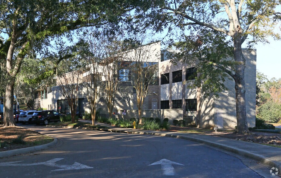 More Photos Of 1700 Summit Lake Dr, Tallahassee Office For Lease