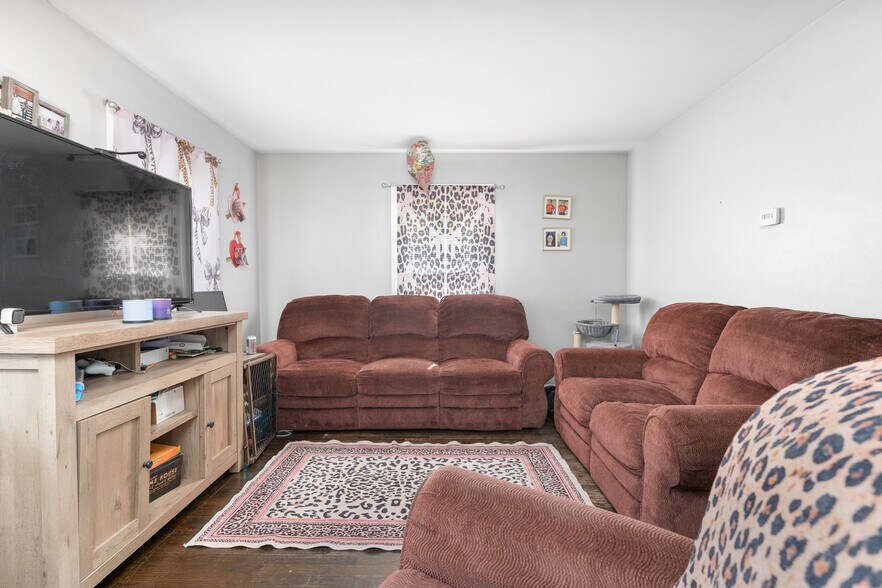 More Photos Of 27 Pike St, West Warwick Storefront Retail Residential For Sale