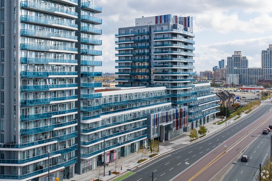 More Photos Of 9471 Yonge St, Richmond Hill Apartments For Sale