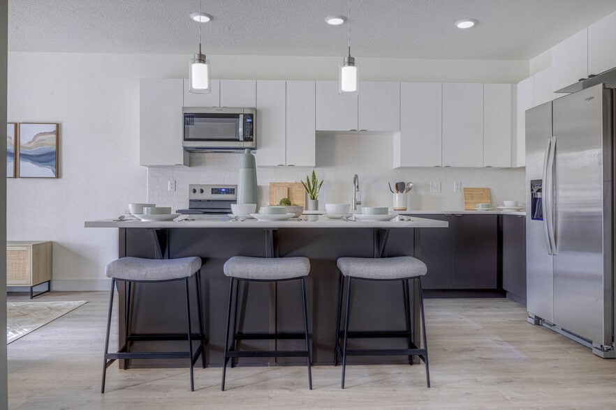 More Photos Of 447 W 4800 S, Murray Apartments For Lease