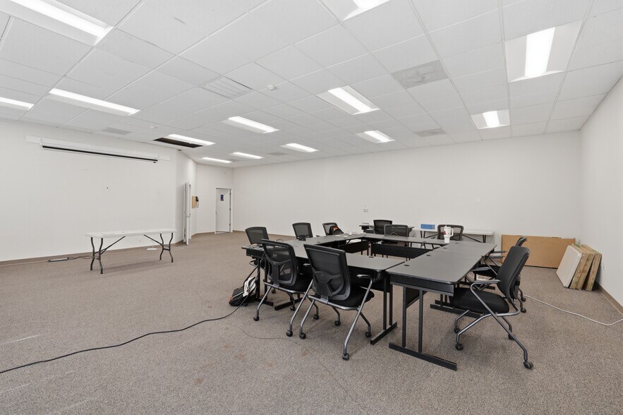 More Photos Of 112 Nevada City Hwy, Nevada City Office For Sale