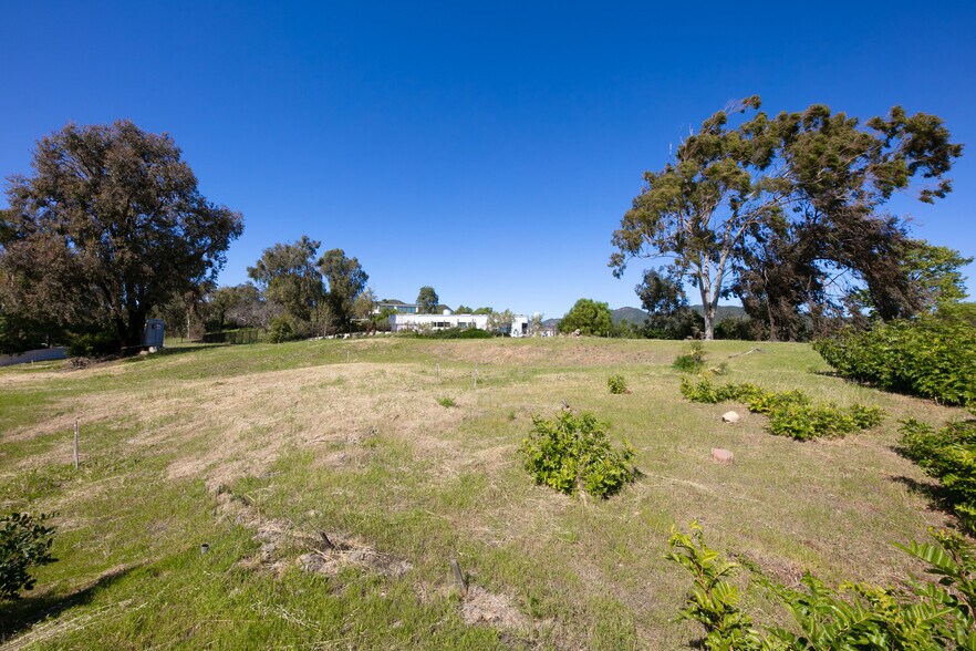 More Photos Of 5936 Busch Dr, Malibu Land For Sale